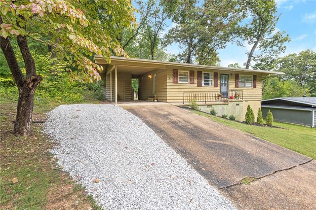 3 Sheneman Drive, Bella Vista, AR 72715