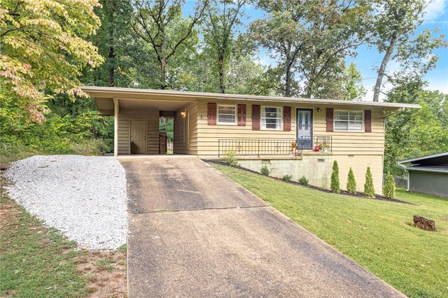 3 Sheneman Drive, Bella Vista, AR 72715