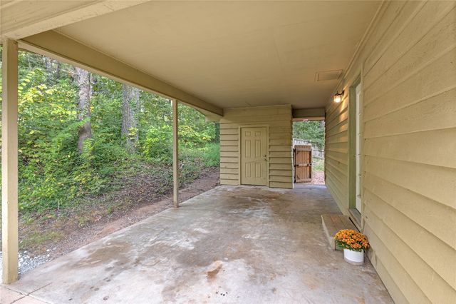 3 Sheneman Drive, Bella Vista, AR 72715
