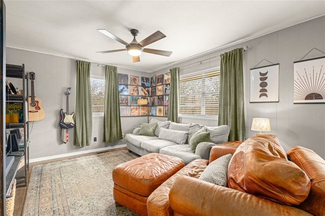 3 Sheneman Drive, Bella Vista, AR 72715