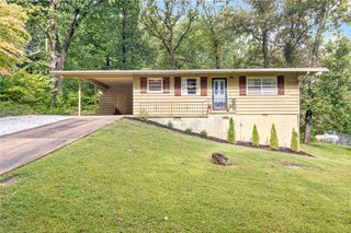 3 Sheneman Drive, Bella Vista, AR 72715