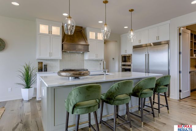 2713 S 224 Street, Omaha, NE 68022