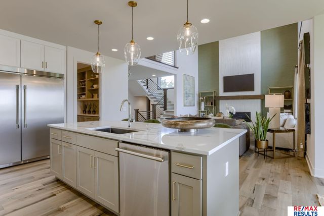 2713 S 224 Street, Omaha, NE 68022