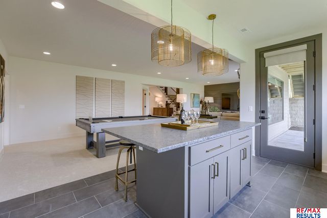 2713 S 224 Street, Omaha, NE 68022