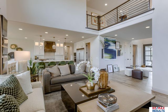 2713 S 224 Street, Omaha, NE 68022