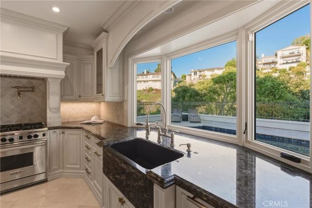 1400 Via Zumaya, Palos Verdes Estates, CA 90274