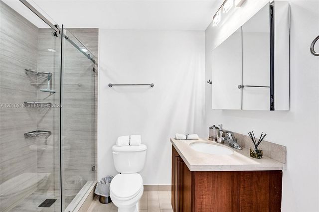 1111 SW 1st Ave 2325-N, Miami, FL 33130