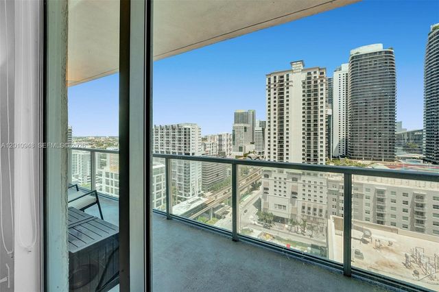 1111 SW 1st Ave 2325-N, Miami, FL 33130