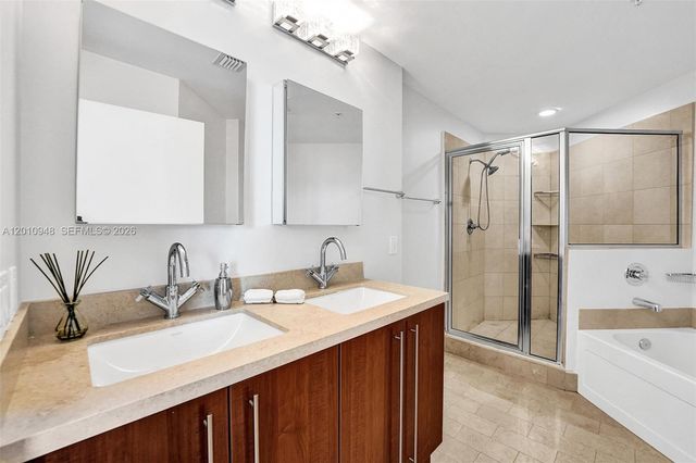 1111 SW 1st Ave 2325-N, Miami, FL 33130
