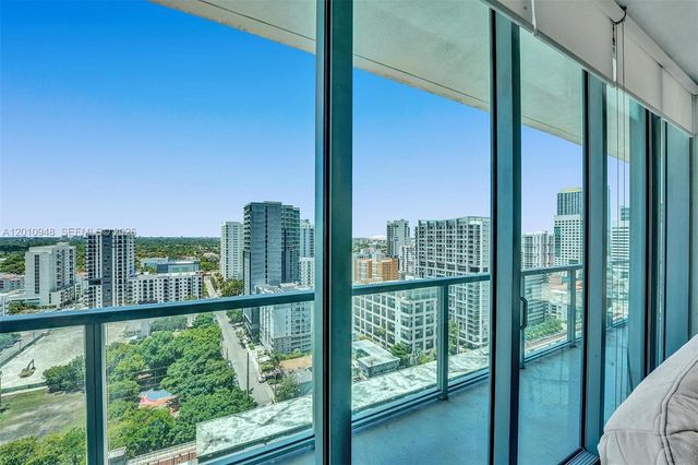 1111 SW 1st Ave 2325-N, Miami, FL 33130