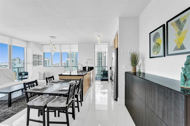 1111 SW 1st Ave 2325-N, Miami, FL 33130