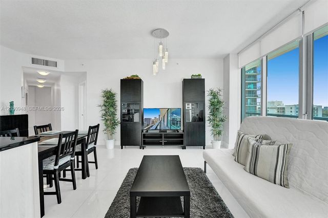 1111 SW 1st Ave 2325-N, Miami, FL 33130