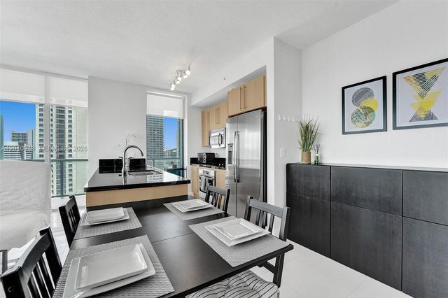 1111 SW 1st Ave 2325-N, Miami, FL 33130