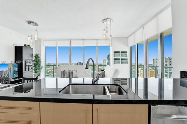1111 SW 1st Ave 2325-N, Miami, FL 33130