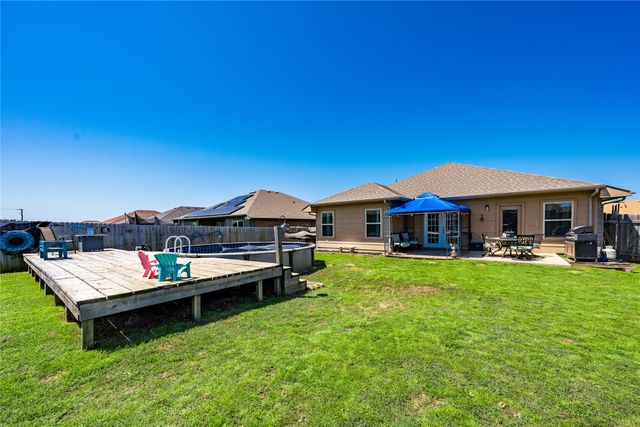 132 Oak springs Loop, Mabank, TX 75147