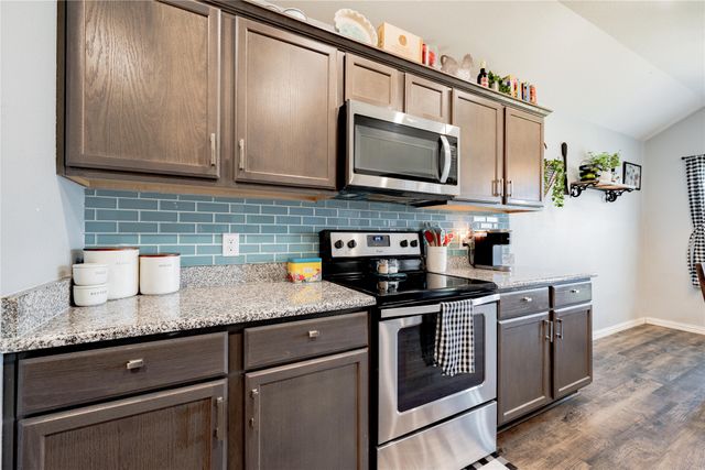 132 Oak springs Loop, Mabank, TX 75147