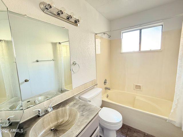 1222 W Baseline Road 164, Tempe, AZ 85283