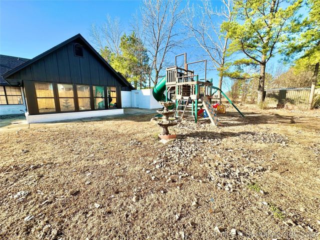 501 NW L. Street, Stigler, OK 74462