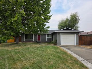8291 Division Road, White City, OR 97503