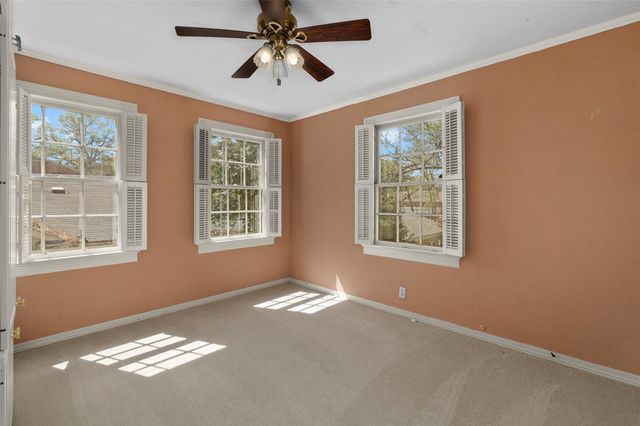 3842 Creswell Avenue, Shreveport, LA 71106