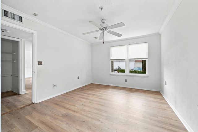 2303 N CONGRESS Avenue 11, Boynton Beach, FL 33426