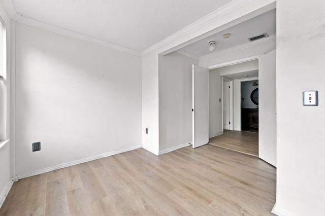 2303 N CONGRESS Avenue 11, Boynton Beach, FL 33426