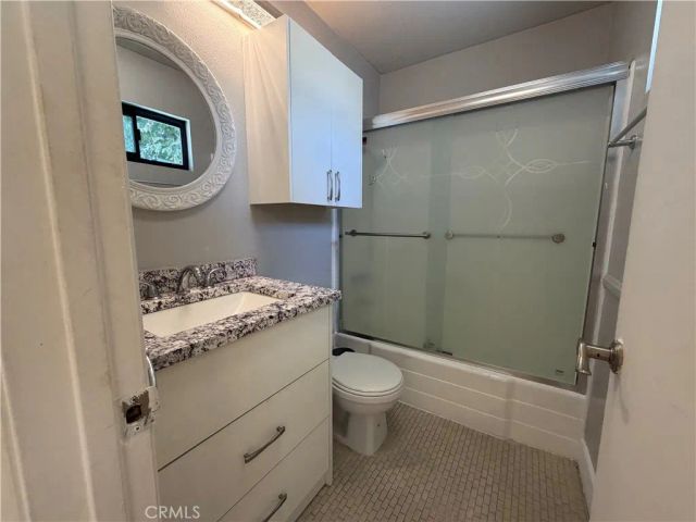 19231 Sherman Way 36, Los Angeles, CA 91335