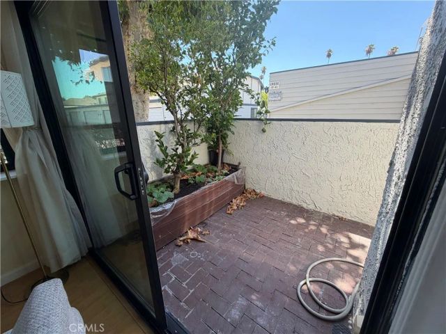 19231 Sherman Way 36, Los Angeles, CA 91335