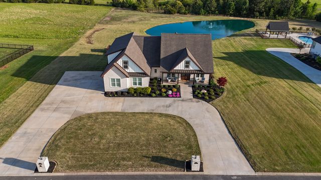 138 Breckinridge Drive, Chickamauga, GA 30707