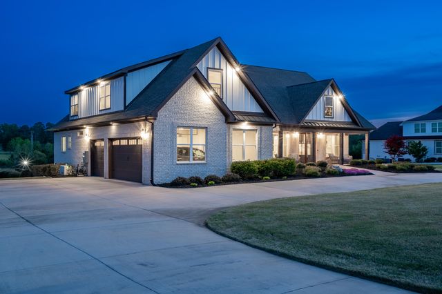 138 Breckinridge Drive, Chickamauga, GA 30707