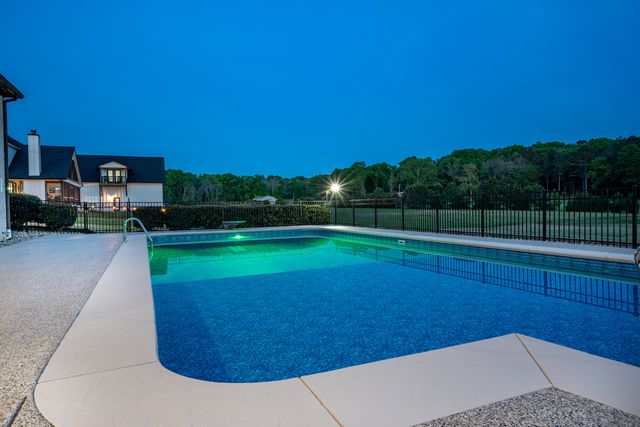 138 Breckinridge Drive, Chickamauga, GA 30707