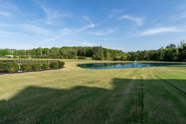 138 Breckinridge Drive, Chickamauga, GA 30707