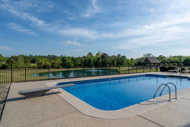 138 Breckinridge Drive, Chickamauga, GA 30707