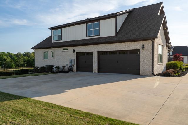 138 Breckinridge Drive, Chickamauga, GA 30707