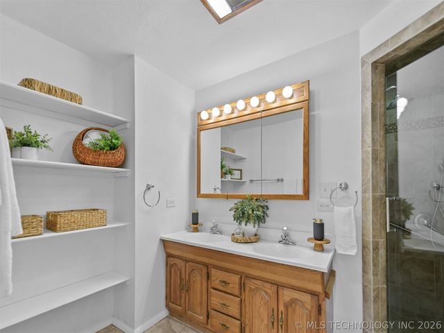 5148 Enville, Marietta, OK 73448