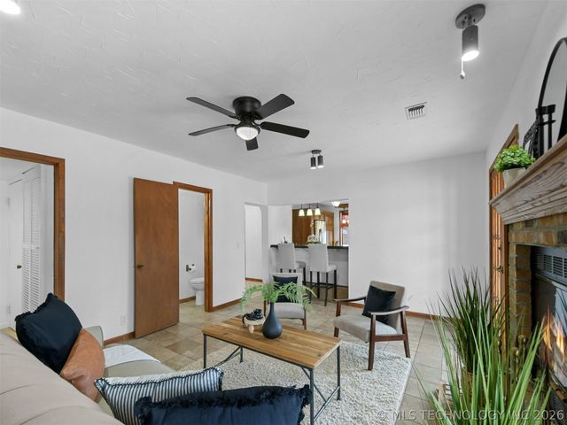 5148 Enville, Marietta, OK 73448