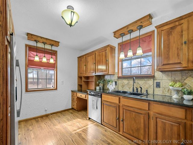 5148 Enville, Marietta, OK 73448