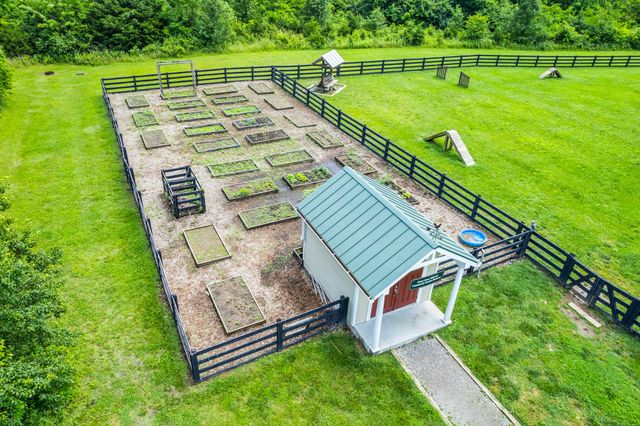 2010 Oak Trail Dr, Nolensville, TN 37135