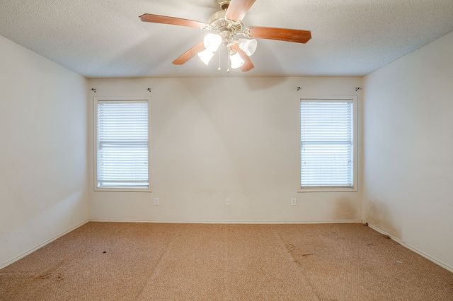 131 Independence Avenue, Venus, TX 76084