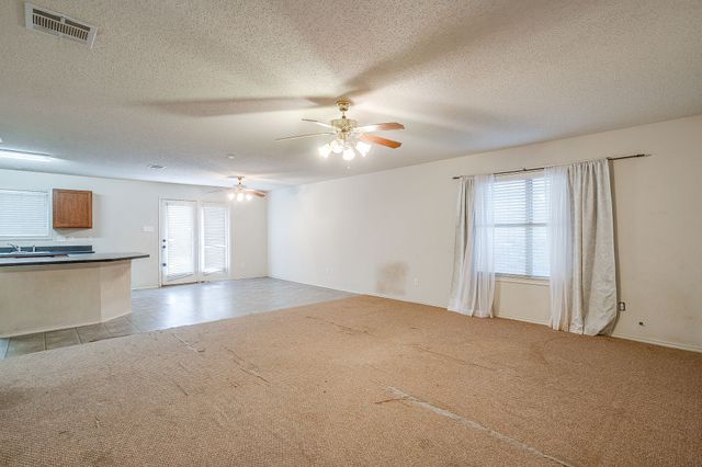 131 Independence Avenue, Venus, TX 76084