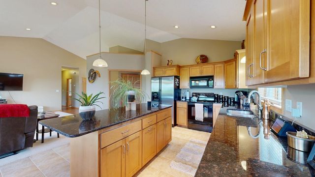 4374 Shetland Place NW, Rochester, MN 55901