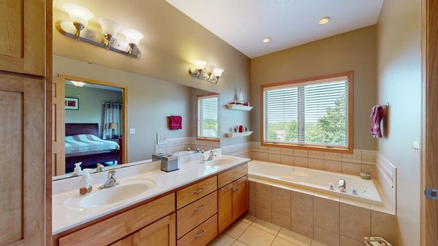 4374 Shetland Place NW, Rochester, MN 55901