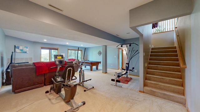 4374 Shetland Place NW, Rochester, MN 55901