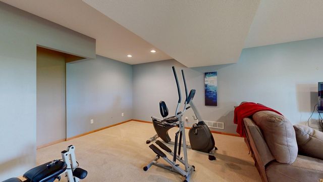 4374 Shetland Place NW, Rochester, MN 55901