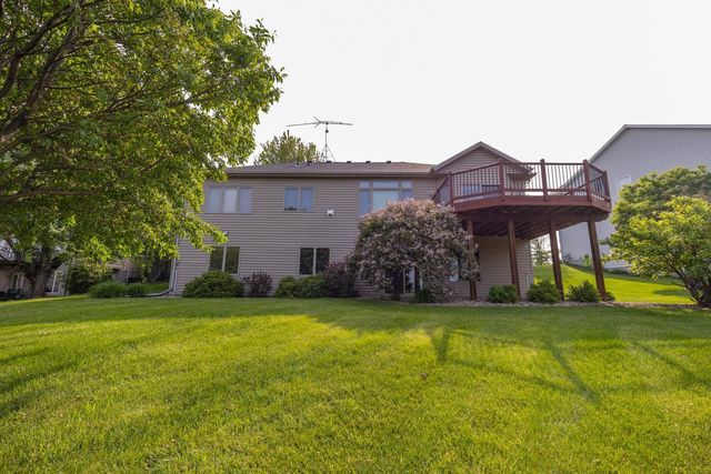 4374 Shetland Place NW, Rochester, MN 55901