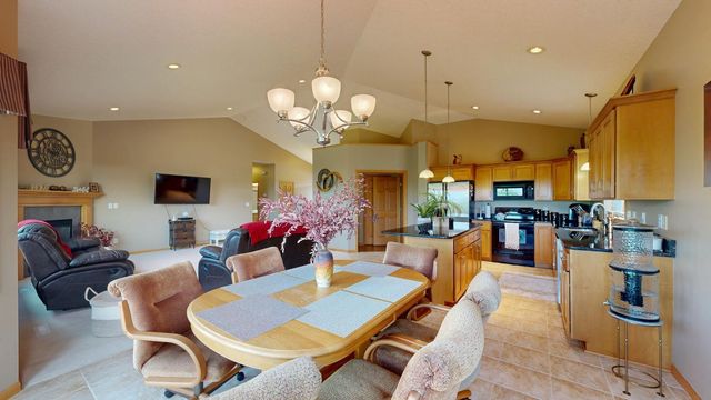 4374 Shetland Place NW, Rochester, MN 55901