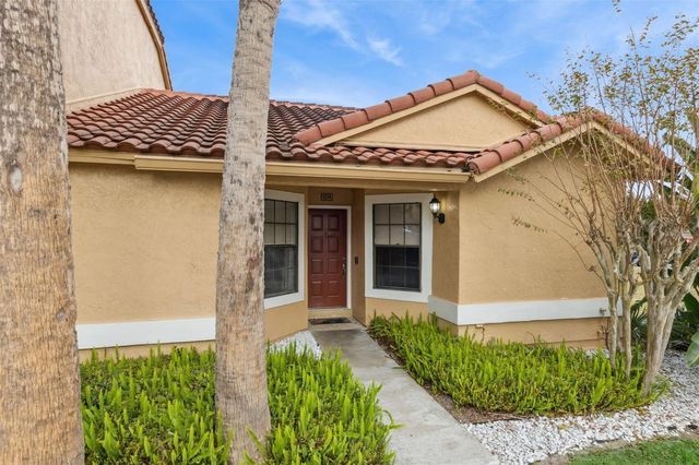 1174 N FAIRWAY DR 1174, Apopka, FL 32712