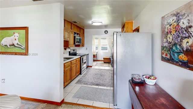 1560 NE 12th St, Homestead, FL 33033