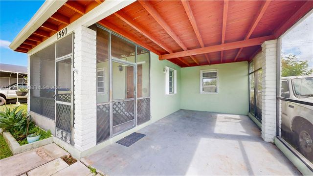 1560 NE 12th St, Homestead, FL 33033