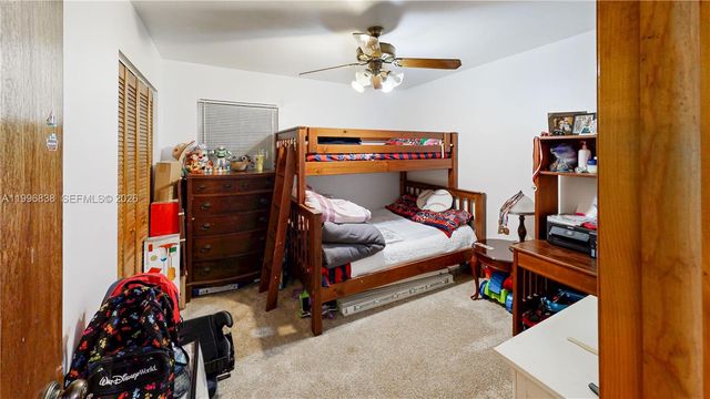 1560 NE 12th St, Homestead, FL 33033